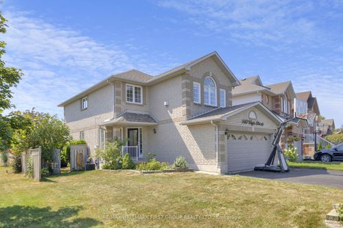 160 High St, Bowmanville, ON, L1C5A6 | Card Image