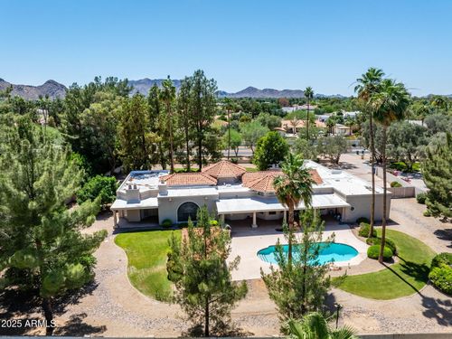 8815 N Invergordon Rd, Paradise Valley, AZ, 85253-1813 | Card Image