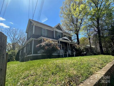 219 W Bell Street, Home with 3 bedrooms, 3 bathrooms and null parking in Statesville NC | Image 3