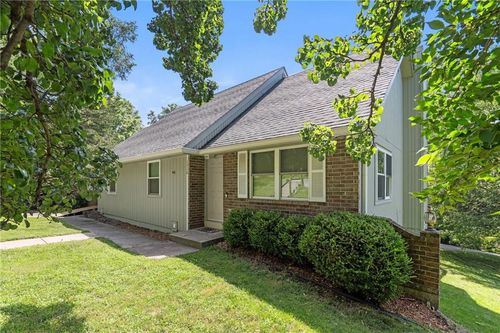 1316 Walnut St, Parkville, MO, 64152-3640 | Card Image