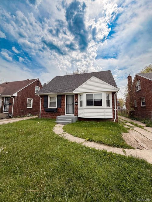 14134 Collingham Dr, Detroit, MI, 48205-1217 | Card Image