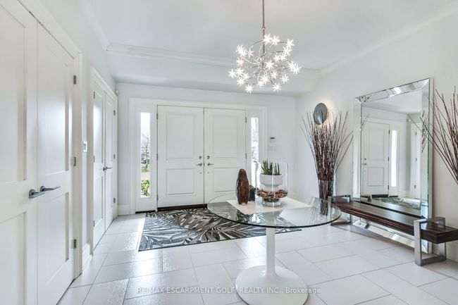 106 Cumming Crt, House other with 4 bedrooms, 3 bathrooms and 4 parking in Ancaster ON | Image 6