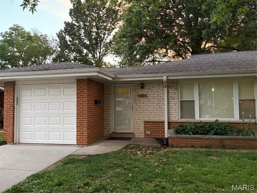 649 San Gabriel Pl, Saint Louis, MO, 63125-1165 | Card Image