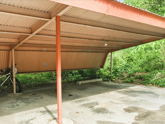 24-810 Holland Ave Unit 5 (24).jpg | Image 13