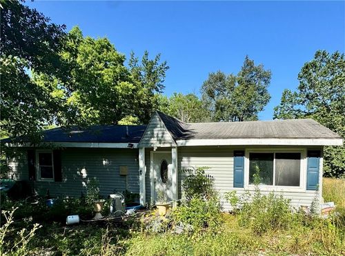 7693 Peggy Dr, Odessa, MO, 64076-5232 | Card Image