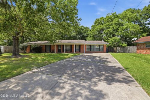 4221 Londontown Rd, Pascagoula, MS, 39581-4635 | Card Image