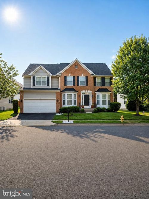 5394 Macdonald Rd, Woodbridge, VA, 22193-5885 | Card Image