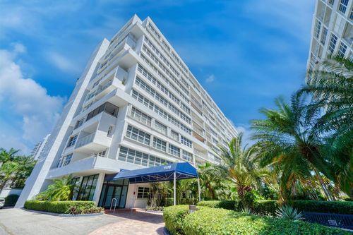 106-1170 N Federal Hwy, Fort Lauderdale, FL, 33304-1441 | Card Image