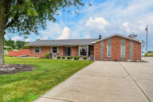 7420 W Sacramento Dr, Greenfield, IN, 46140-9698 | Card Image