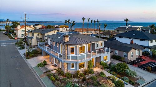 427 Water St, Pismo Beach, CA, 93449-2113 | Card Image