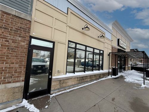 b2-521 Westbury Dr, Iowa City, IA, 52245-2727 | Card Image