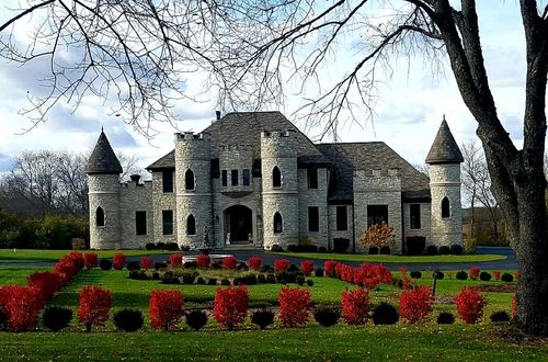 4220 Northgate Dr, Spring Grove, IL, 60081-9325 | Card Image