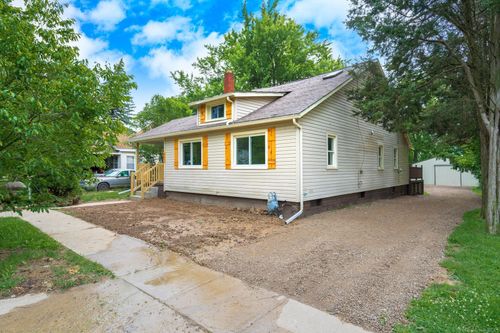 957 State St, Adrian, MI, 49221-4027 | Card Image