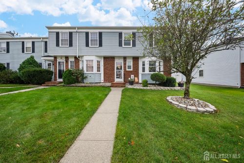 8 Gardenia Ct, Sayreville, NJ, 08872-2122 | Card Image