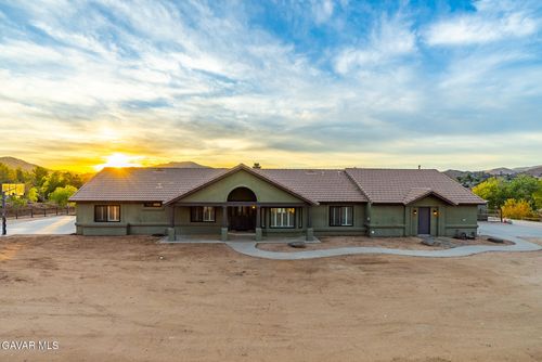 32175 Cedarcroft Rd, Acton, CA, 93510-1831 | Card Image