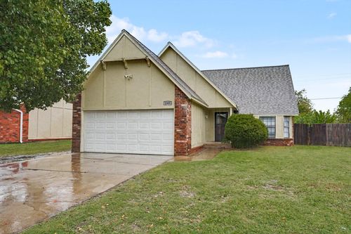1305 N Aster Ave, Broken Arrow, OK, 74012-9136 | Card Image