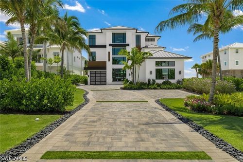 6100 Court St, FORT MYERS BEACH, FL, 33931-4302 | Card Image