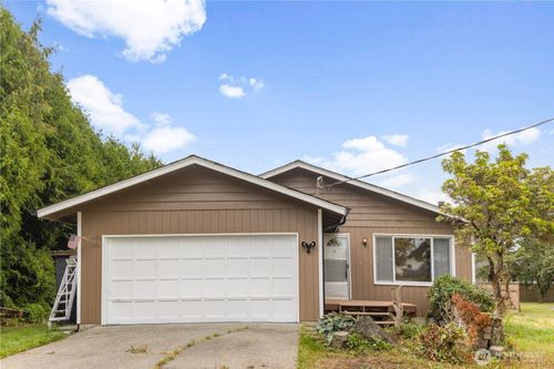 555 Morton Street, Sumas, WA, 98295 | Card Image