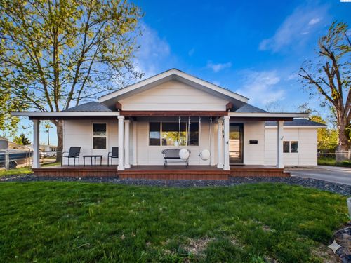 810 S Hawthorne St, Kennewick, WA, 99336-5808 | Card Image