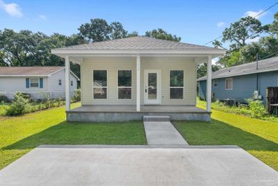 1038 Bremen Ave, House other with 3 bedrooms, 2 bathrooms and null parking in Pensacola FL | Image 1