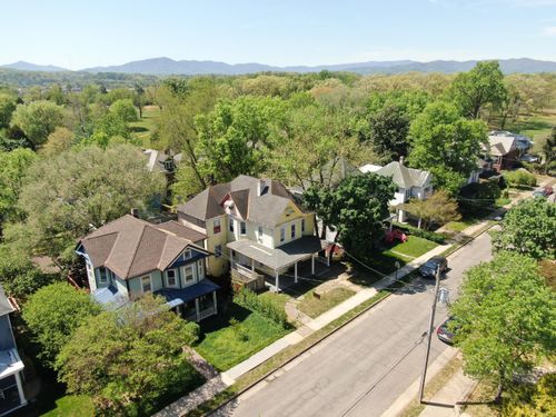 518 Highland Ave Sw, Roanoke, VA, 24016-4241 | Card Image