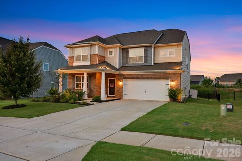 175 Falls Cove Dr, Troutman, NC, 28166-9410 | Card Image