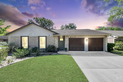 217 Greenshire Dr, League City, TX, 77573-4330 | Card Image