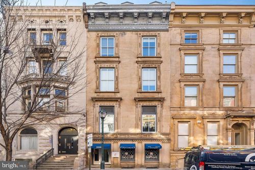 2008 Walnut St, PHILADELPHIA, PA, 19103-5654 | Card Image