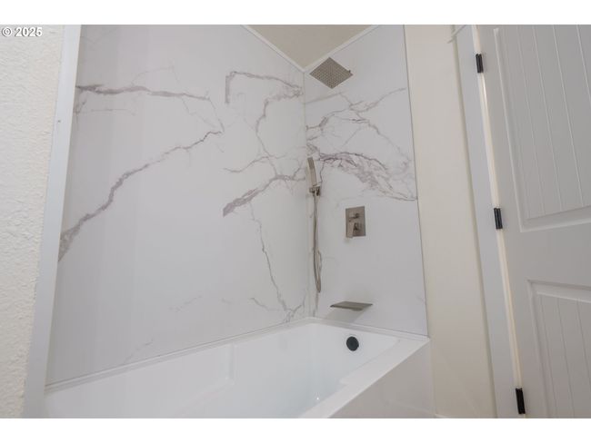 535 E St, House other with 4 bedrooms, 3 bathrooms and 1 parking in Independence OR | Image 27