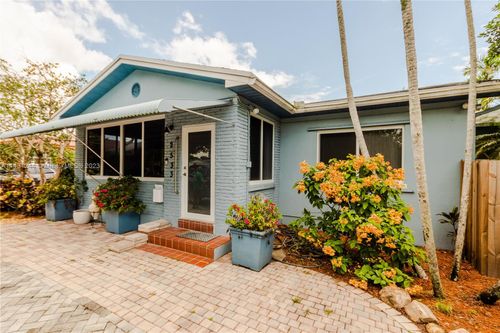 2533 Fillmore St, Hollywood, FL, 33020-4307 | Card Image