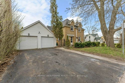 1 College St, Kingston, ON, K7L4L5 | Card Image
