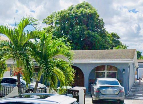 180 E 56th St, Hialeah, FL, 33013-1228 | Card Image