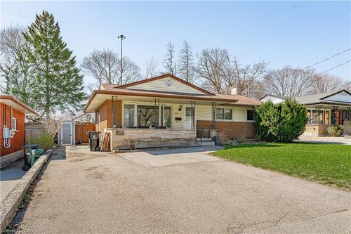 211 Dixon St, Kitchener, ON, N2G3E8 | Card Image