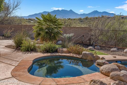 852 E Vault Mine Ct, Green Valley, AZ, 85614-6207 | Card Image