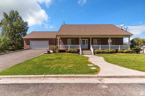 370 S State St, Morgan, UT, 84050-9411 | Card Image