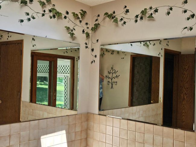 Bedroom 2-Hand painted | Image 30
