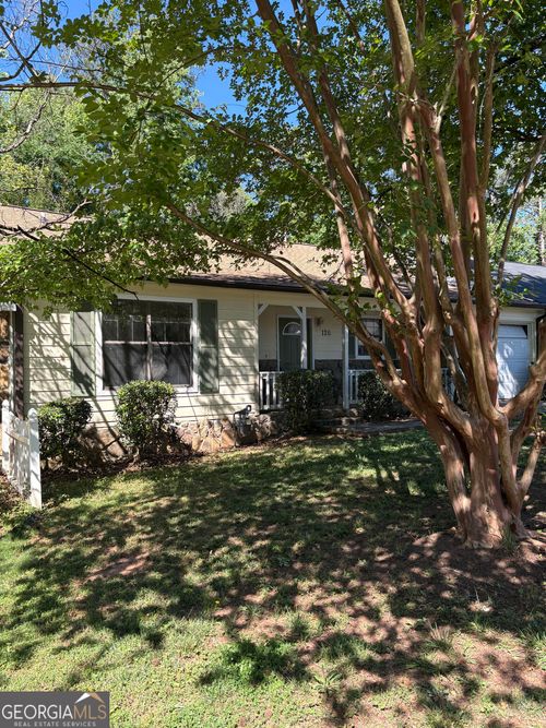 126 Oak Cir, Stockbridge, GA, 30281 | Card Image