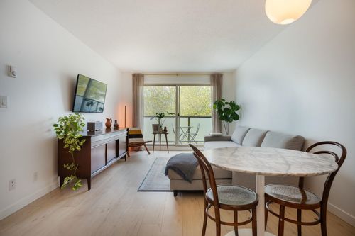 405-1864 Frances St, Vancouver, BC, V5L1Z7 | Card Image