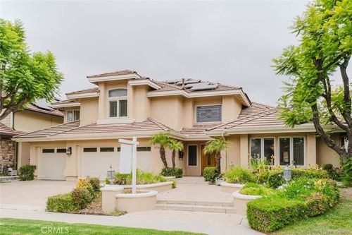18759 Fairfield Rd, Porter Ranch, CA, 91326-3918 | Card Image