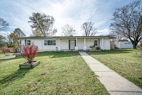 32 Birchwood St, Pikeville, TN, 37367-5604 | Card Image