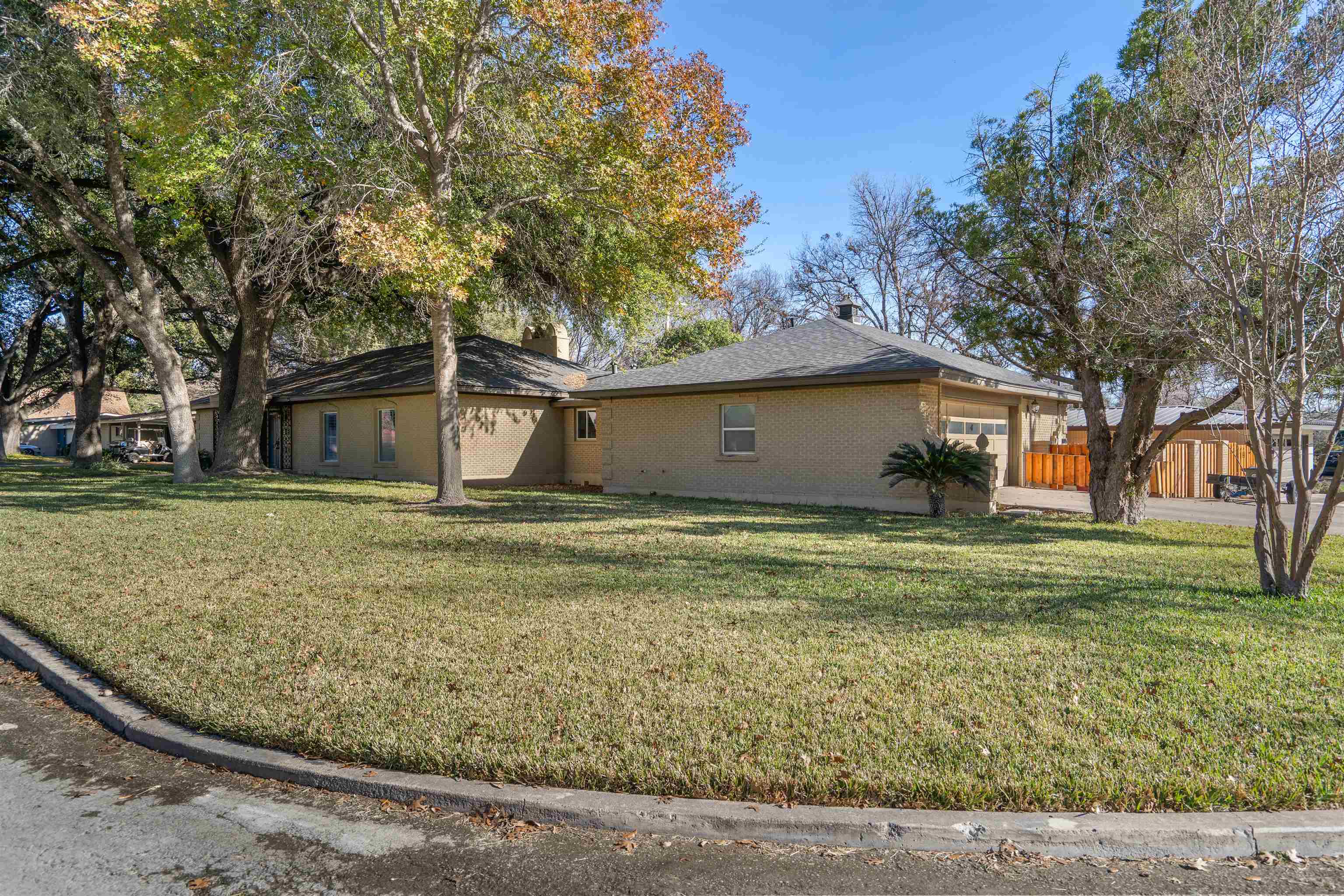Residential in Del Rio 4