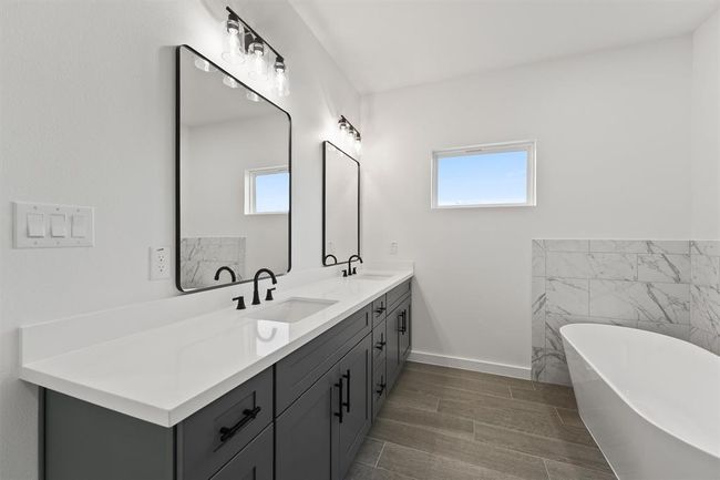 252 Davis Bend Rd, House other with 5 bedrooms, 3 bathrooms and 2 parking in Alvin TX | Image 18