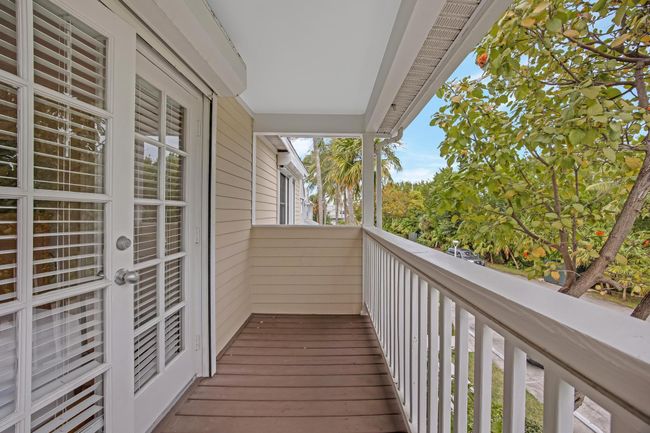 Guest bedroom balcony | Image 32