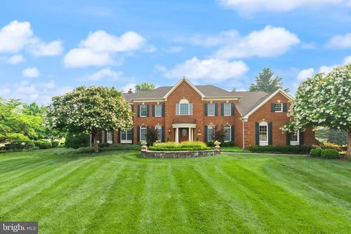 19879 Mellon Cir, ASHBURN, VA, 20147-4123 | Card Image