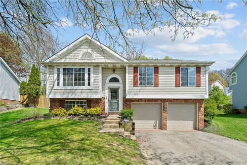 1014 Lexington Dr, Aliquippa, PA, 15001-9503 | Card Image