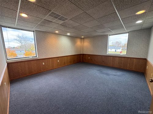 270-2503 S Linden Rd, Flint, MI, 48532-5456 | Card Image