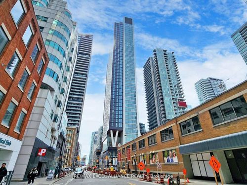 206-357 King St W, Toronto, ON, M5V0S7 | Card Image