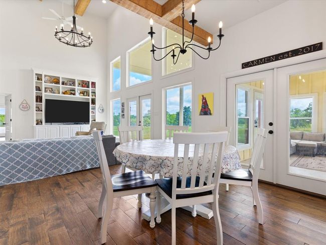 Customs cabinets and tons of counter space | Image 11