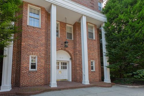 a11-77-12 35th Avenue, New York, NY, 11372 | Card Image