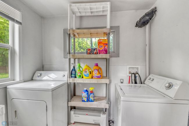 Shared Laundry RoomJPG | Image 29